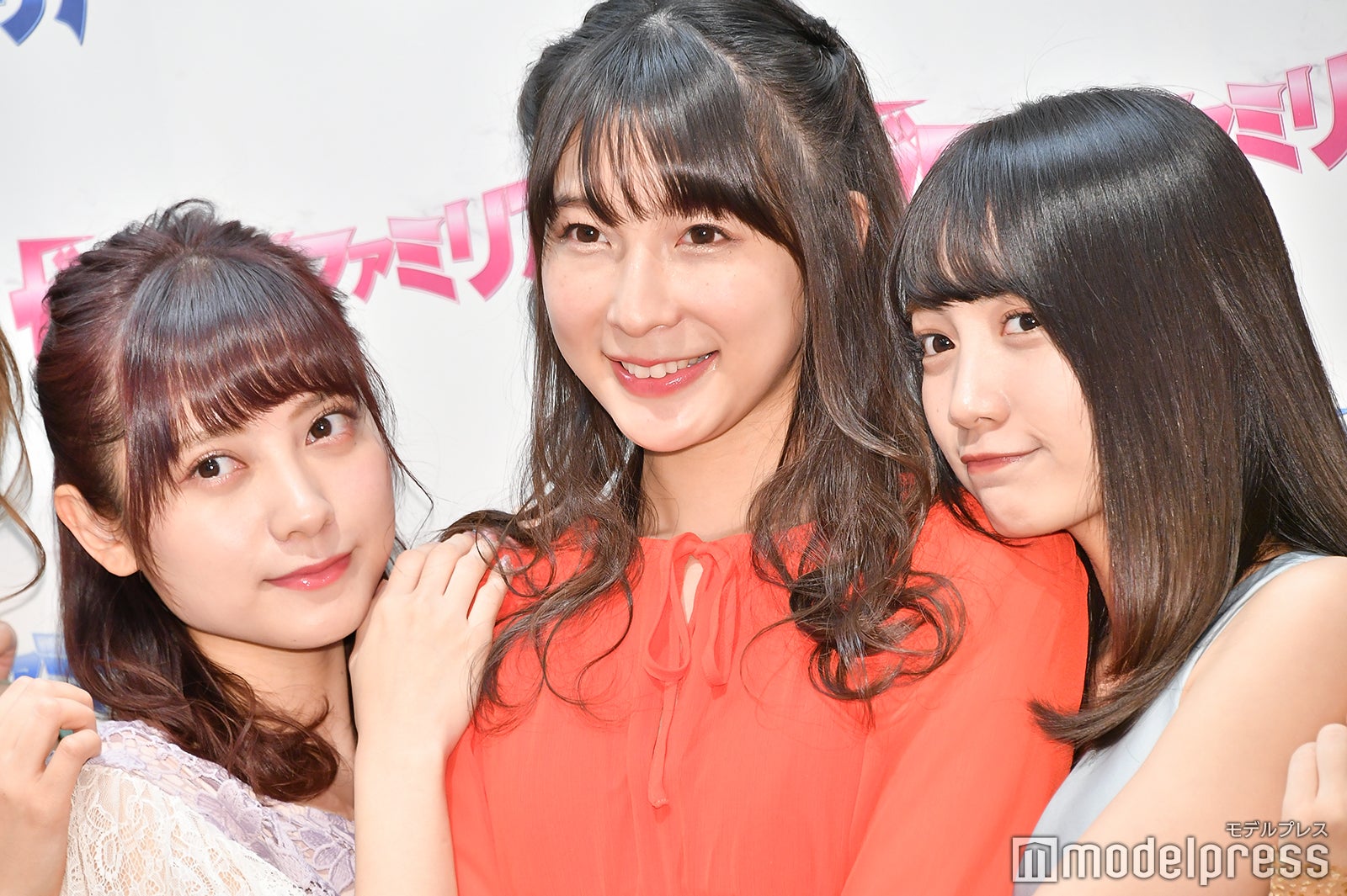 桃月なしこ、川崎あや、黒木ひかり （C）モデルプレス