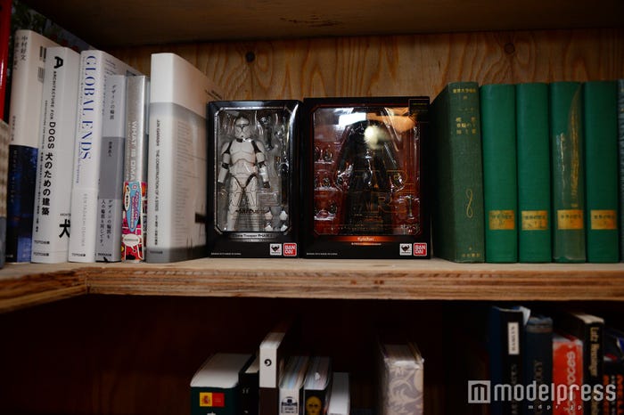 「好きな人がいること」千秋のお部屋(C)モデルプレス