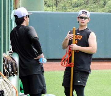 巨人 阪神3連戦へ山崎が先陣 村上と同学年対決「粘り強く頑張る」 井上→西舘で首位固めへ
