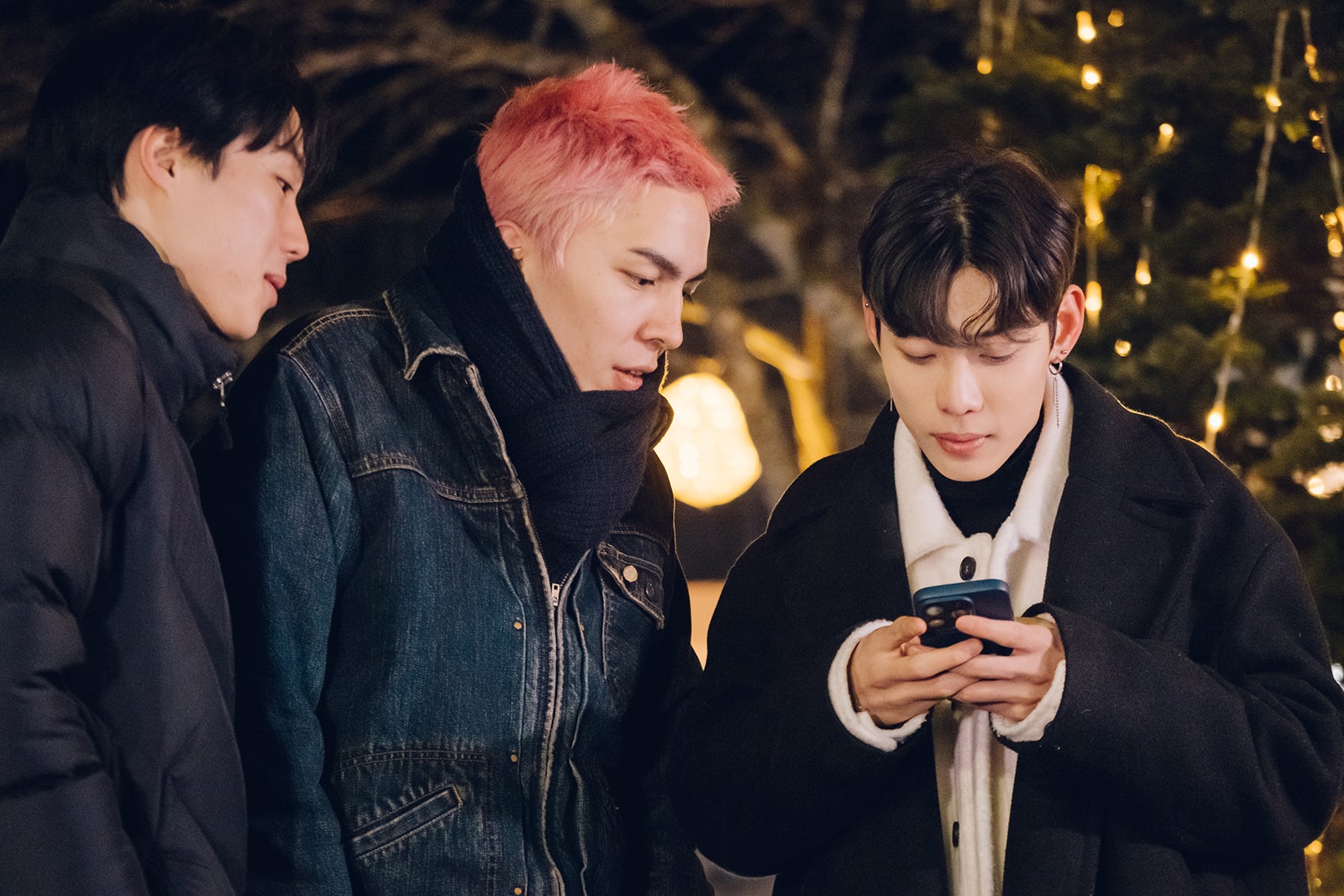 夏生大湖、マテウス、ロビン「花束とオオカミちゃんには騙されない」第1話（C）AbemaTV, Inc.