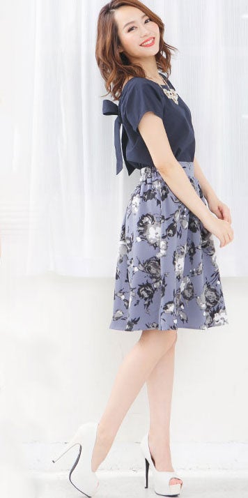 バックリボンデザイン袖ギャザー半袖ブラウス「神戸レタス」1990円（税込）／画像提供：神戸レタス