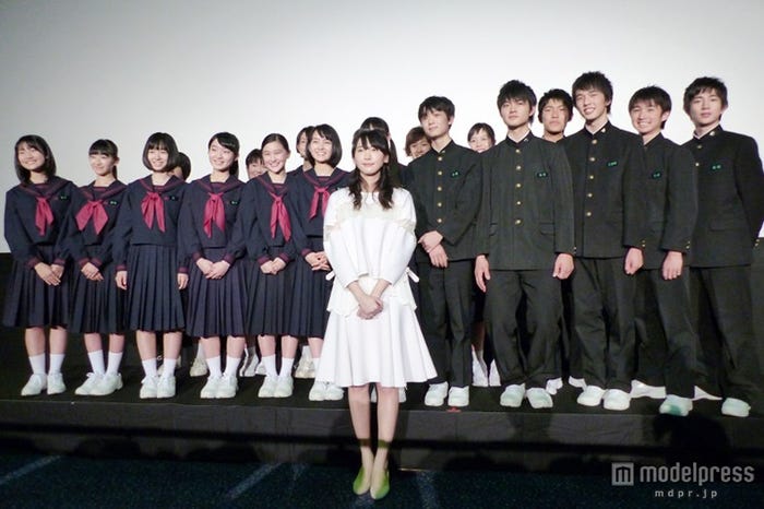 新垣結衣&合唱部キャスト