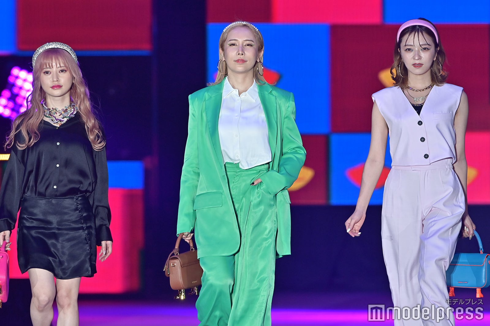 （C）モデルプレス