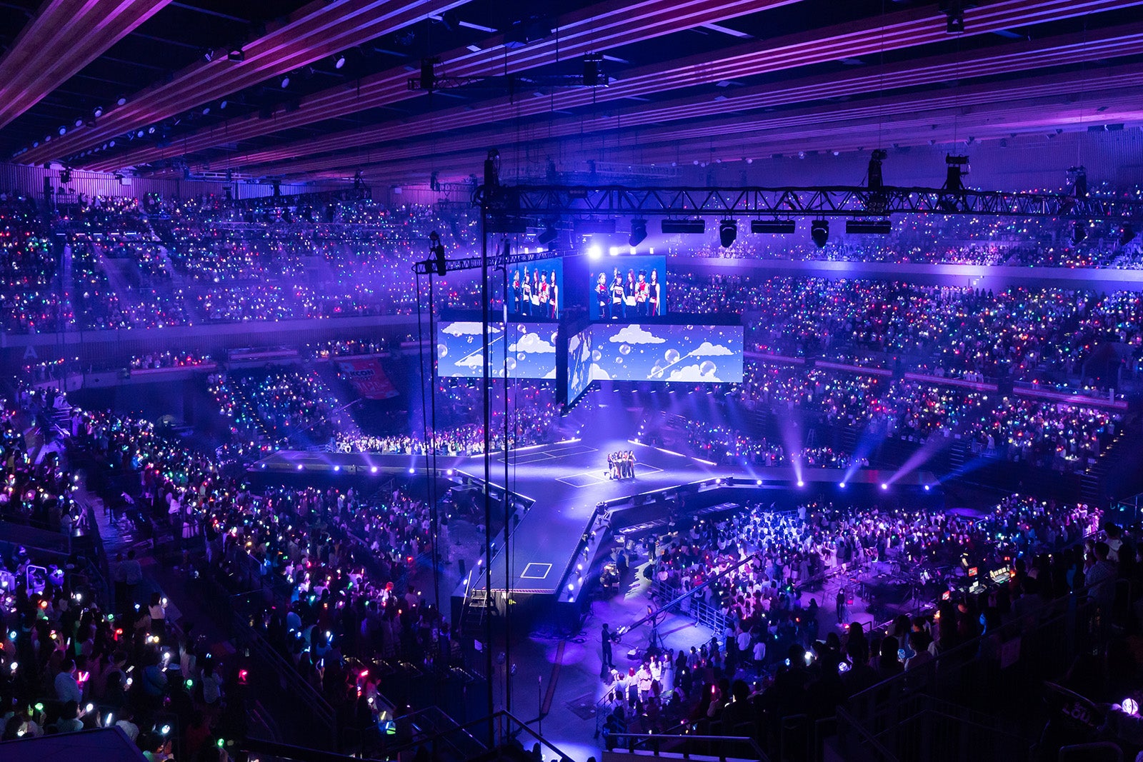 LE SSERAFIM（C）CJ ENM Co., Ltd, All Rights Reserved