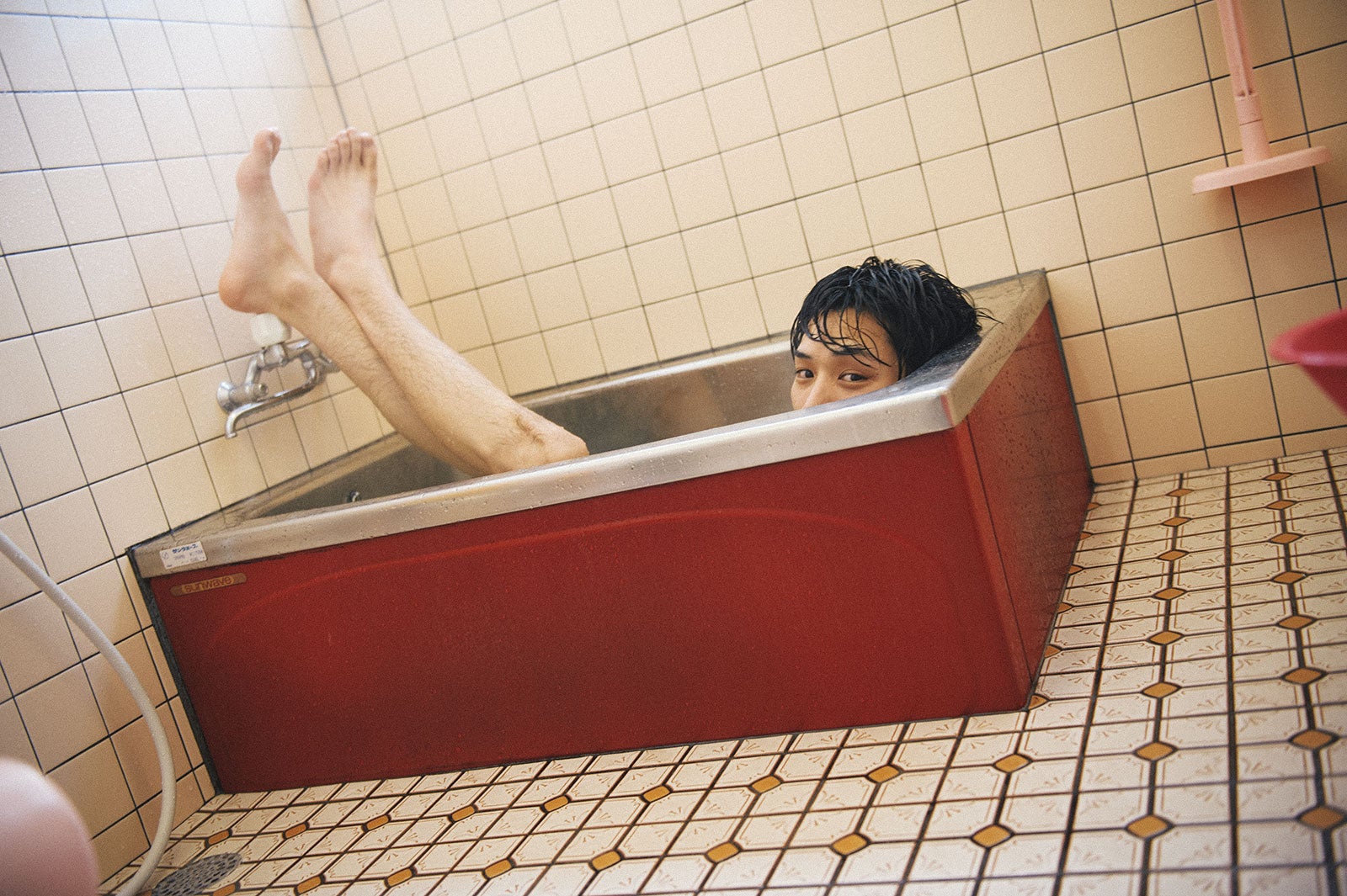 「鈴木伸之ファースト写真集“FACE”」より（画像提供：双葉社）