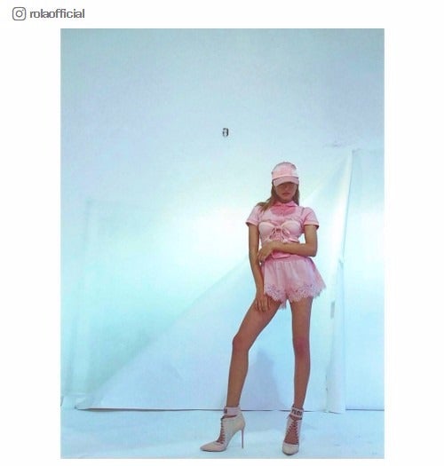 ローラ、ショーパン圧巻美脚に驚愕の声「脚なが！」「同じ人間とは思えない」