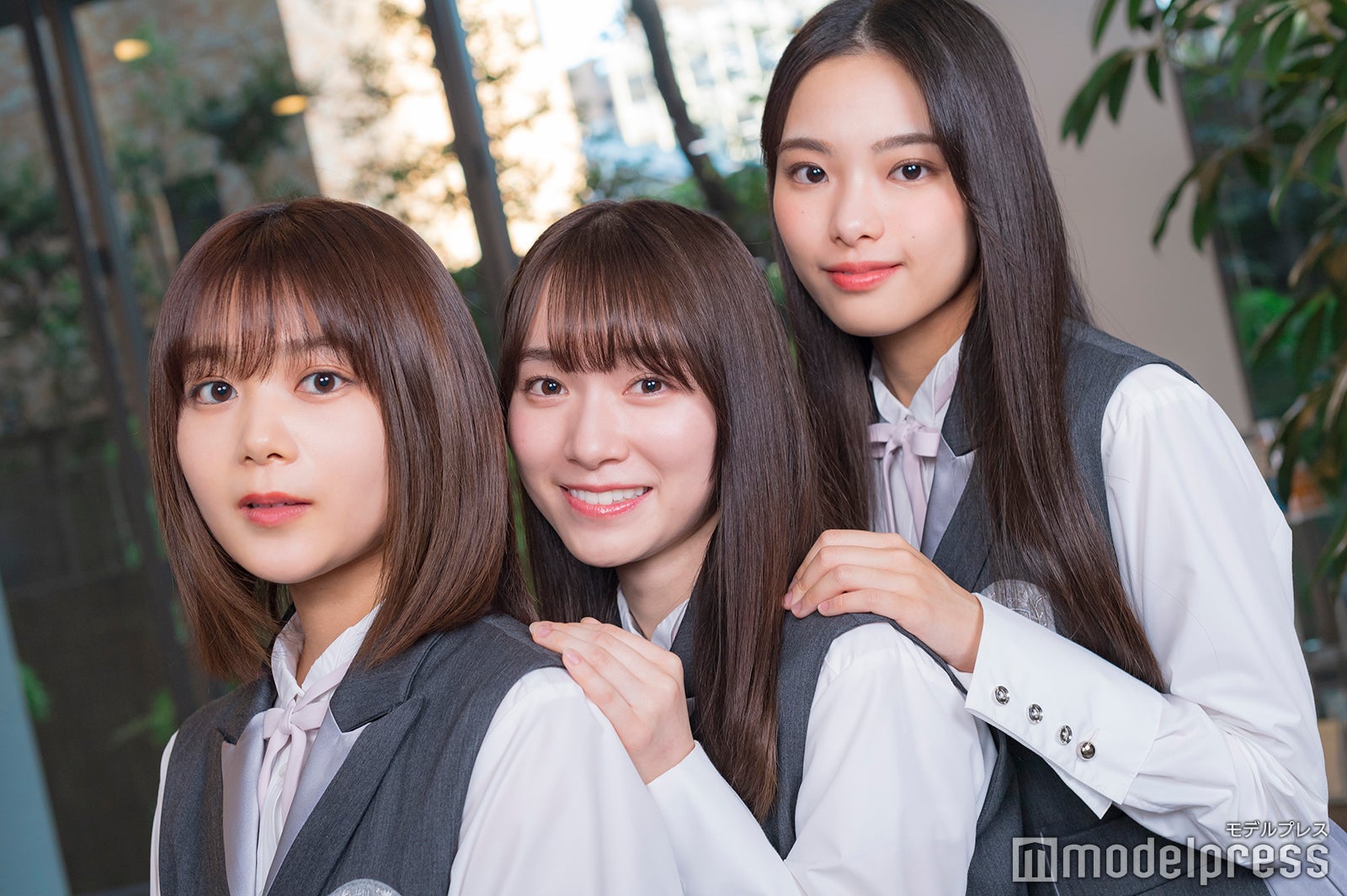 尾関梨香、守屋麗奈、遠藤光莉（C）モデルプレス