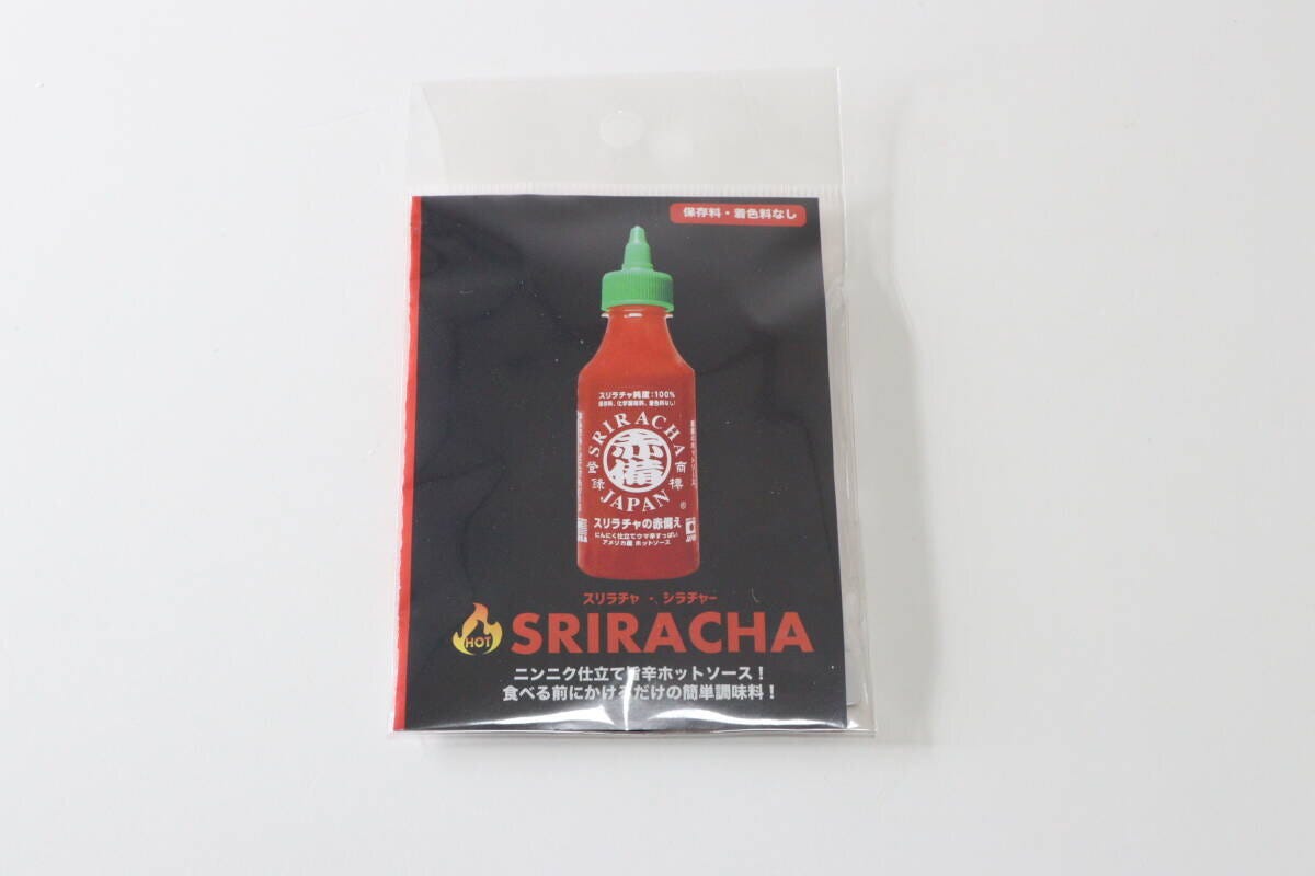 スリラチャソース（シラチャーソース）　パッケージ