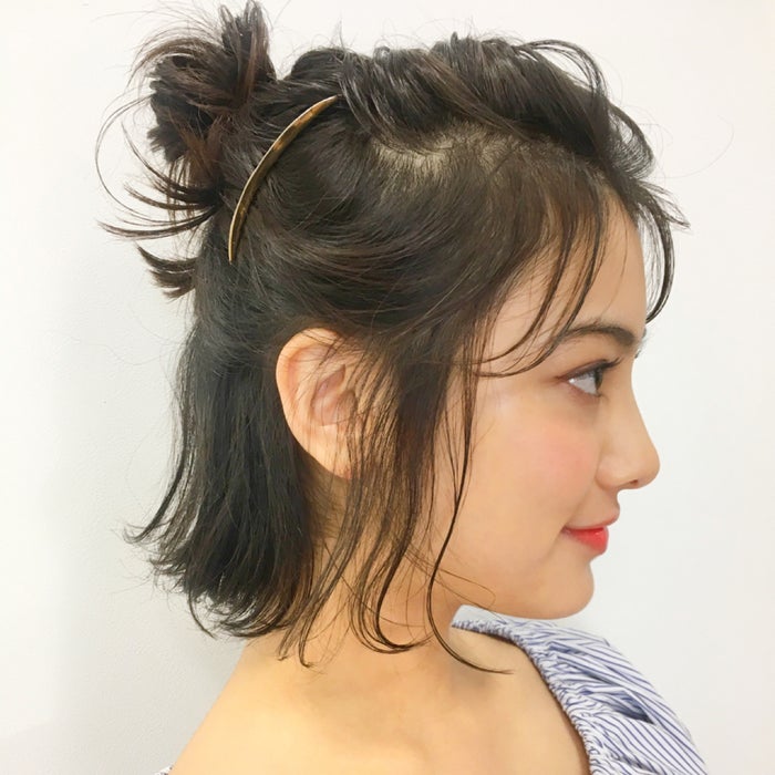 ショートボブ ヘアアレンジ 使えるテクをお教えします モデルプレス ショートボブ ヘアアレンジ 使えるテクをお教えします モデルプレス