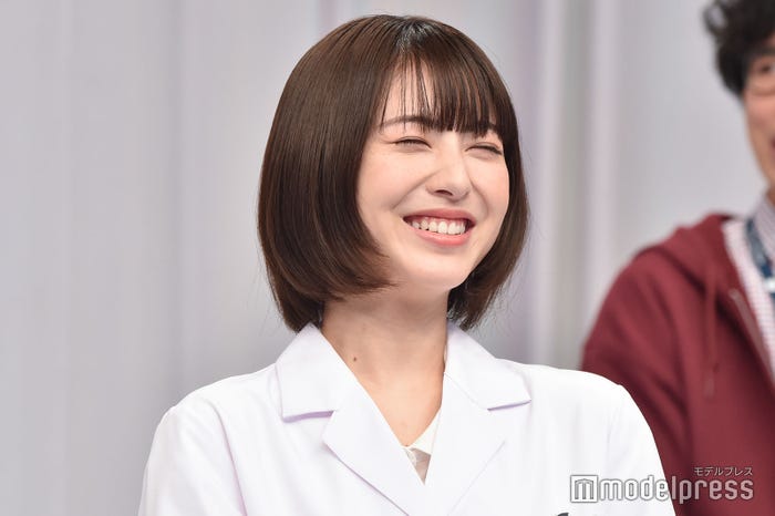 浜辺美波 (C)モデルプレス