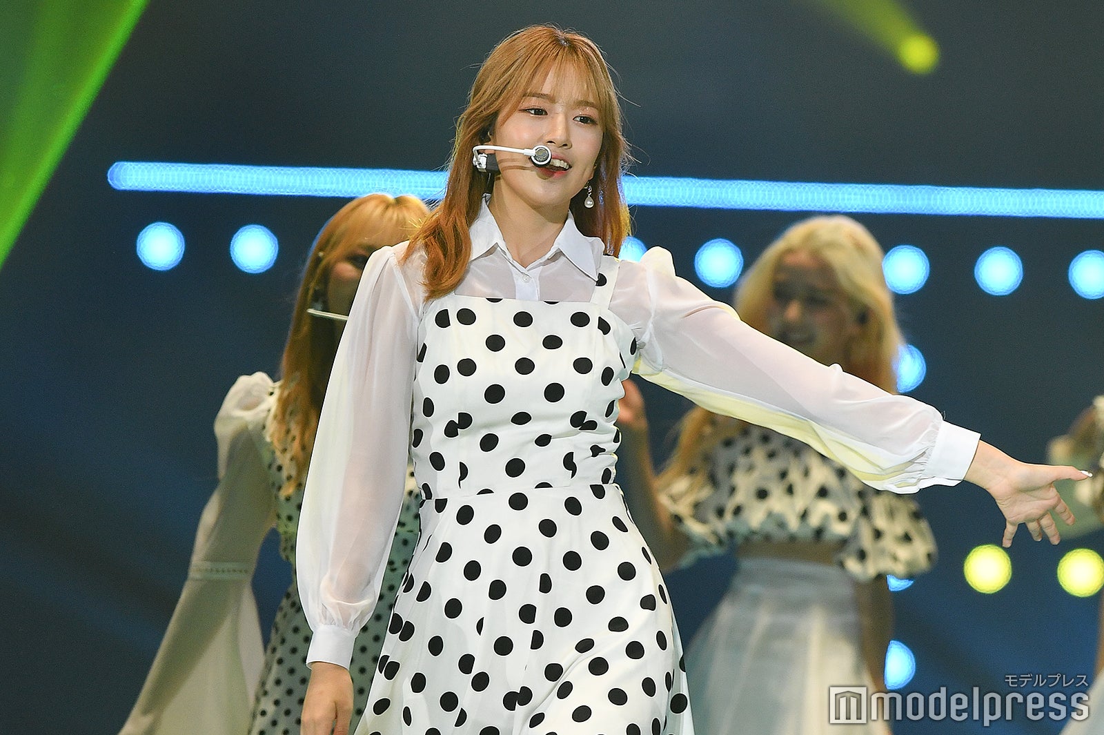 IZ＊ONE（C）モデルプレス