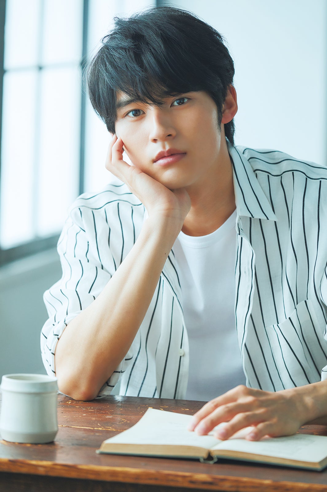 岡田健史、“理想の告白”は？恋愛観明かす