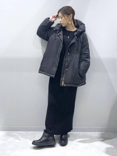 2025冬グローバルワーク黒エアリュクスダウンフードブルゾン