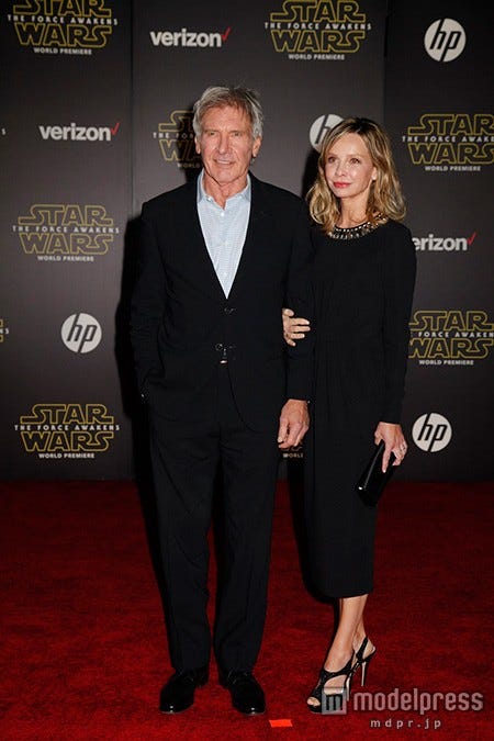 ハリソン・フォード&キャリスタ・フロックハート/(C)2015Lucasfilm Ltd.&TM.All Rights Reserved