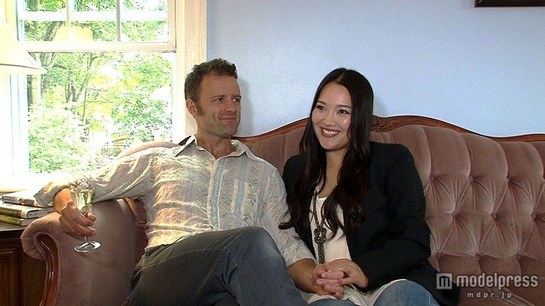 ボストンの日本人妻・セイコさんと、夫・アダムさん／画像提供：毎日放送