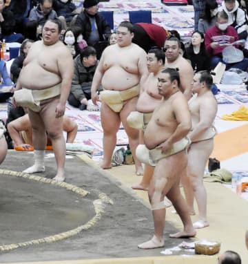 横綱豊昇龍が22連勤の冬巡業を完走「大変だけど、仕事だから」直後のM-1笑神籤には「間違えないように」