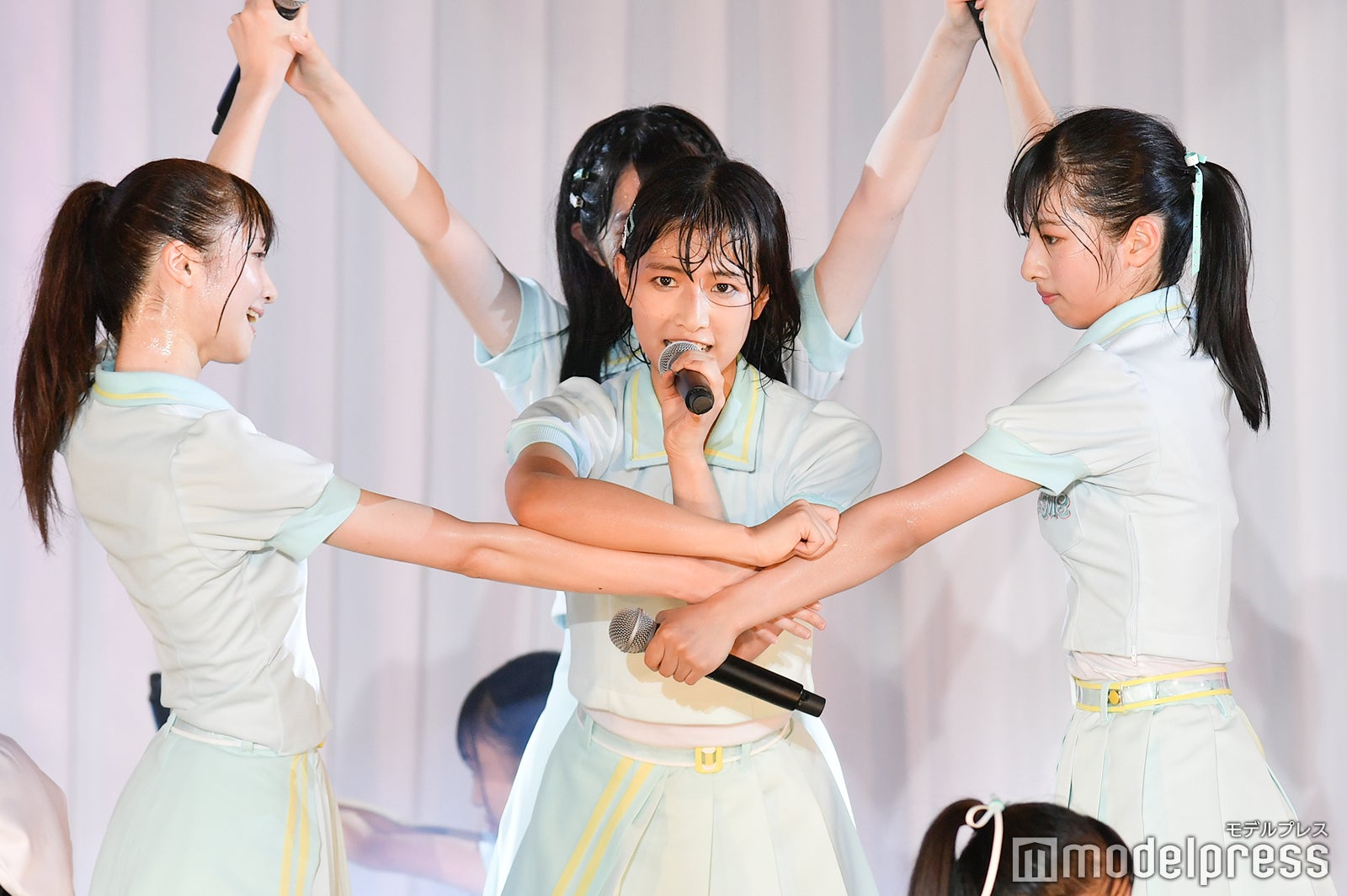 菅波美玲、蟹沢萌子、河口夏音／＝LOVE ≠ME スペシャルコンサート「24 girls」 （C）モデルプレス