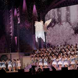 「渡辺麻友卒業コンサート～みんなの夢が叶いますように～」（C）AKS