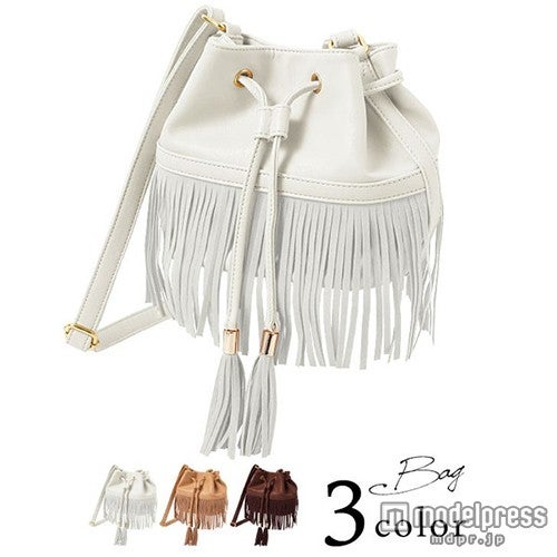 白フリンジも可愛い／画像提供：「REAL STYLE」4,104円（税込）