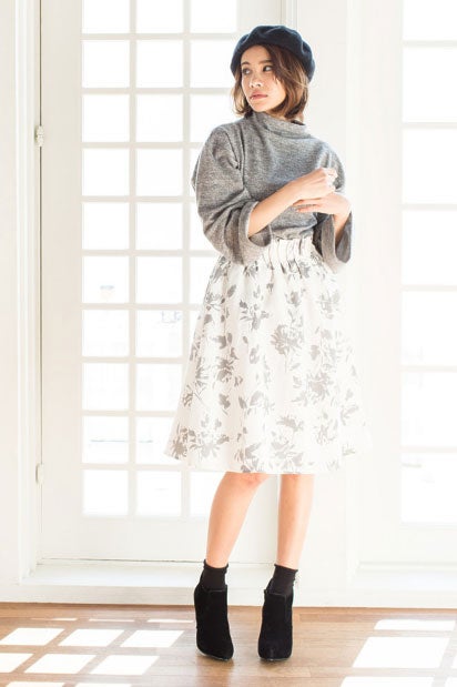 ニットソートップス「Re:EDIT by GALSTAR」2,298円（税込）／画像提供：Re:EDIT by GALSTAR