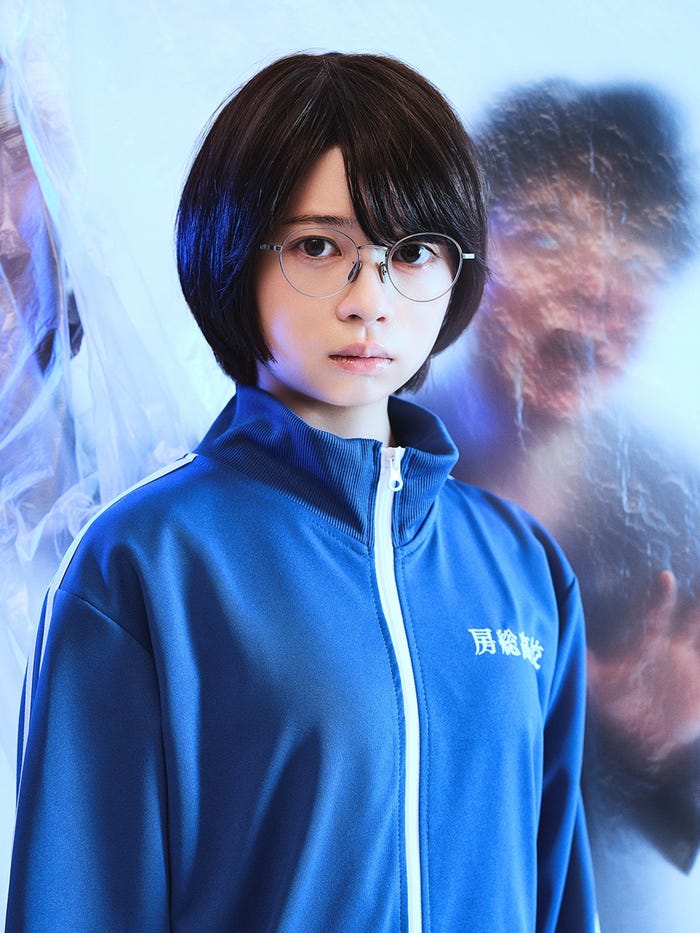 桜田ひより (C)「生き残った6人によると」製作委員会・MBS