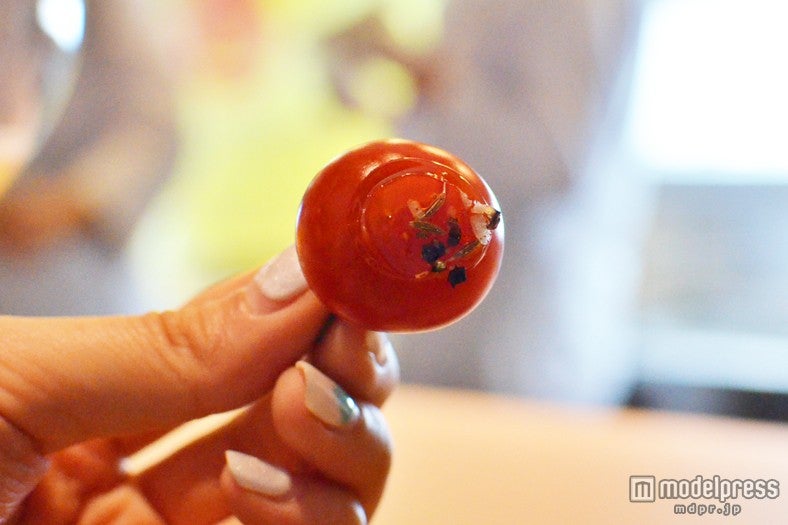 裏側にはスパイスが