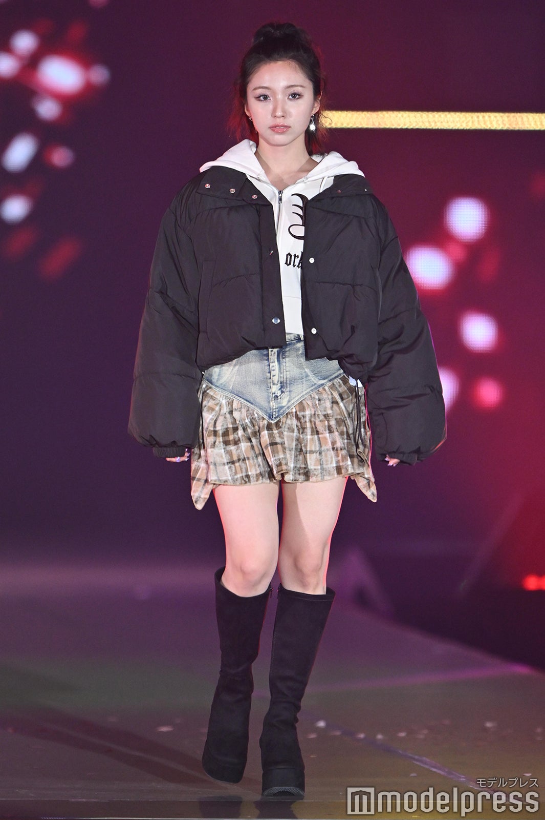 （C）モデルプレス