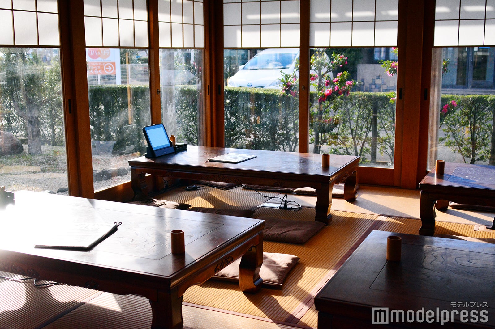 子ども連れに嬉しい小上がり席も（C）モデルプレス