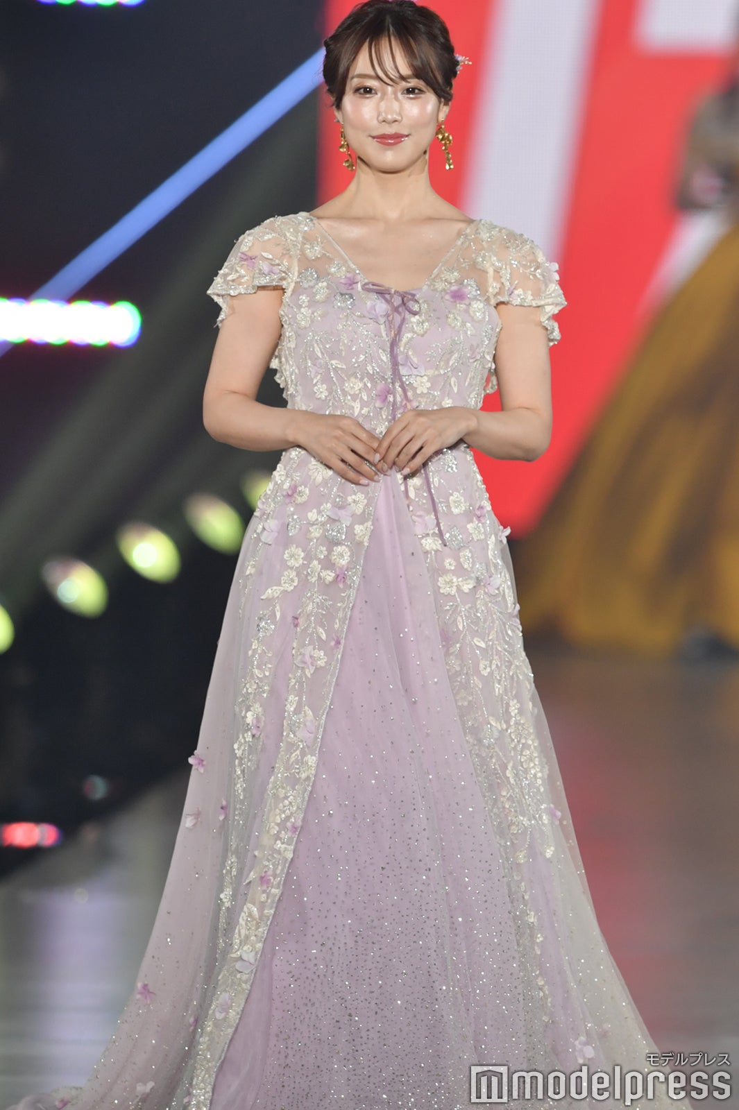 （C）モデルプレス