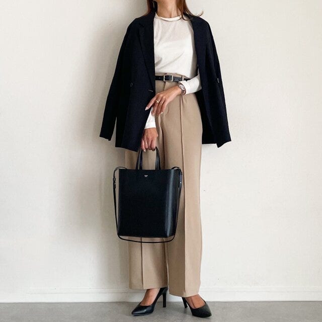 ユニクロ　シアージャージークルーネックT　オフィス　OKコーデ