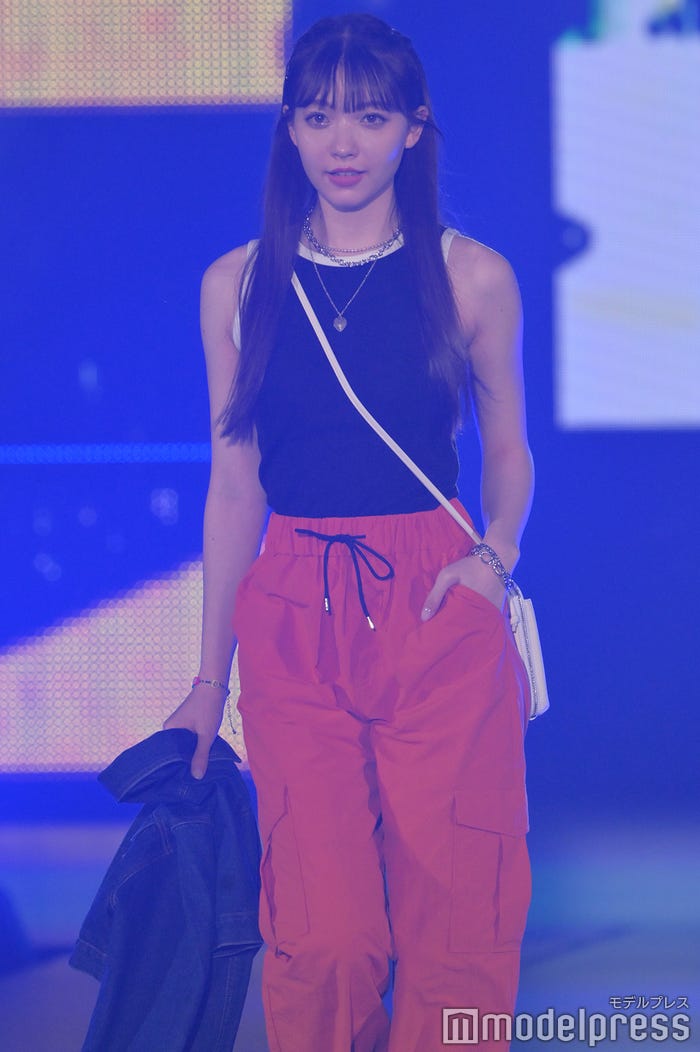 雑賀サクラ(C)モデルプレス