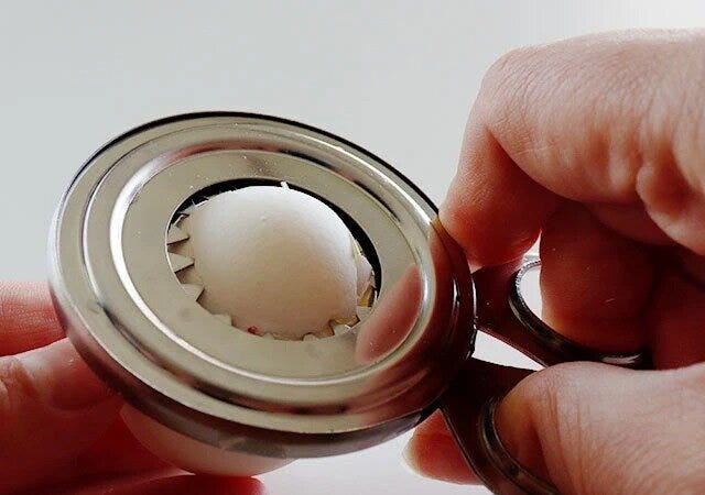 ダイソー　エッグオープナー