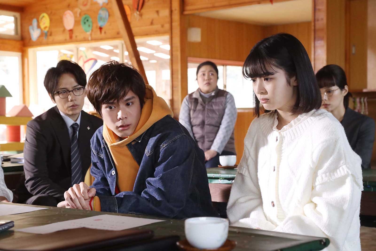 （左から）細田佳央太、ついひじ杏奈 （C）フジテレビ