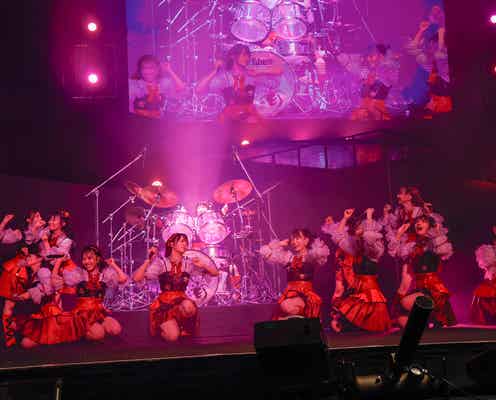 ≠ME、=LOVEも取り入れた“憧れ演出”でパフォーマンス 特別構成に会場から驚きの声上がる<ノイミー武道館>