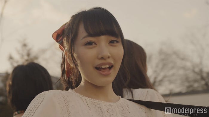 AKB48 44thシングルMV「翼はいらない」より(C)AKS