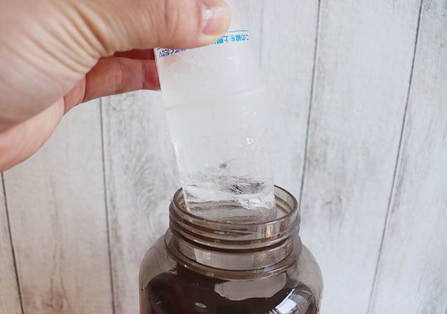 ダイソー コレは売り切れそう 製氷皿もメンテも不要 極太氷を同時に作れるキッチングッズ モデルプレス ダイソー コレは売り切れそう 製氷皿もメンテも不要 極太氷を同時に作れるキッチングッズ モデルプレス