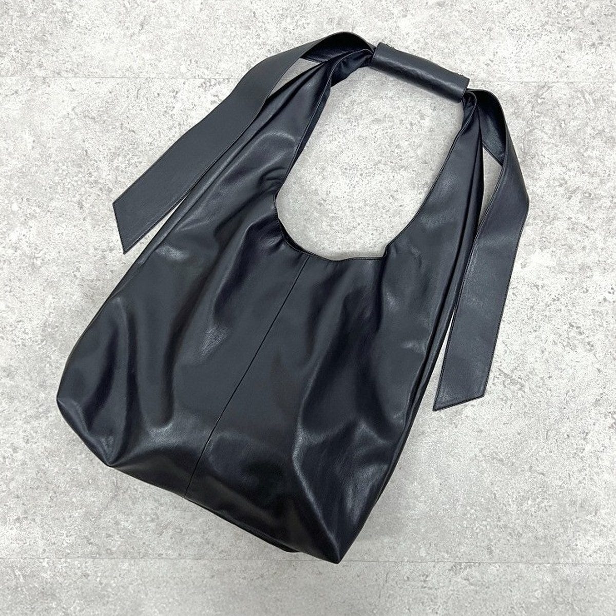 しまむらのリボンビッグトート（SAYUNAO）