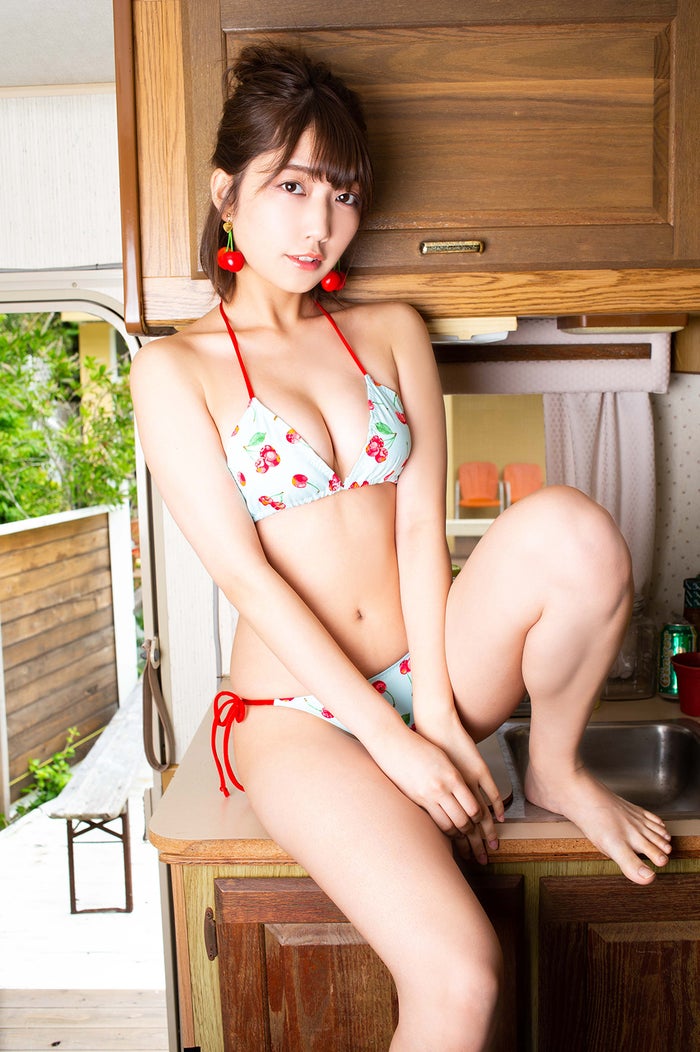 新生コスプレイヤー霜月めあ 話題の むっちりすと 全開なボディを大胆放出 モデルプレス