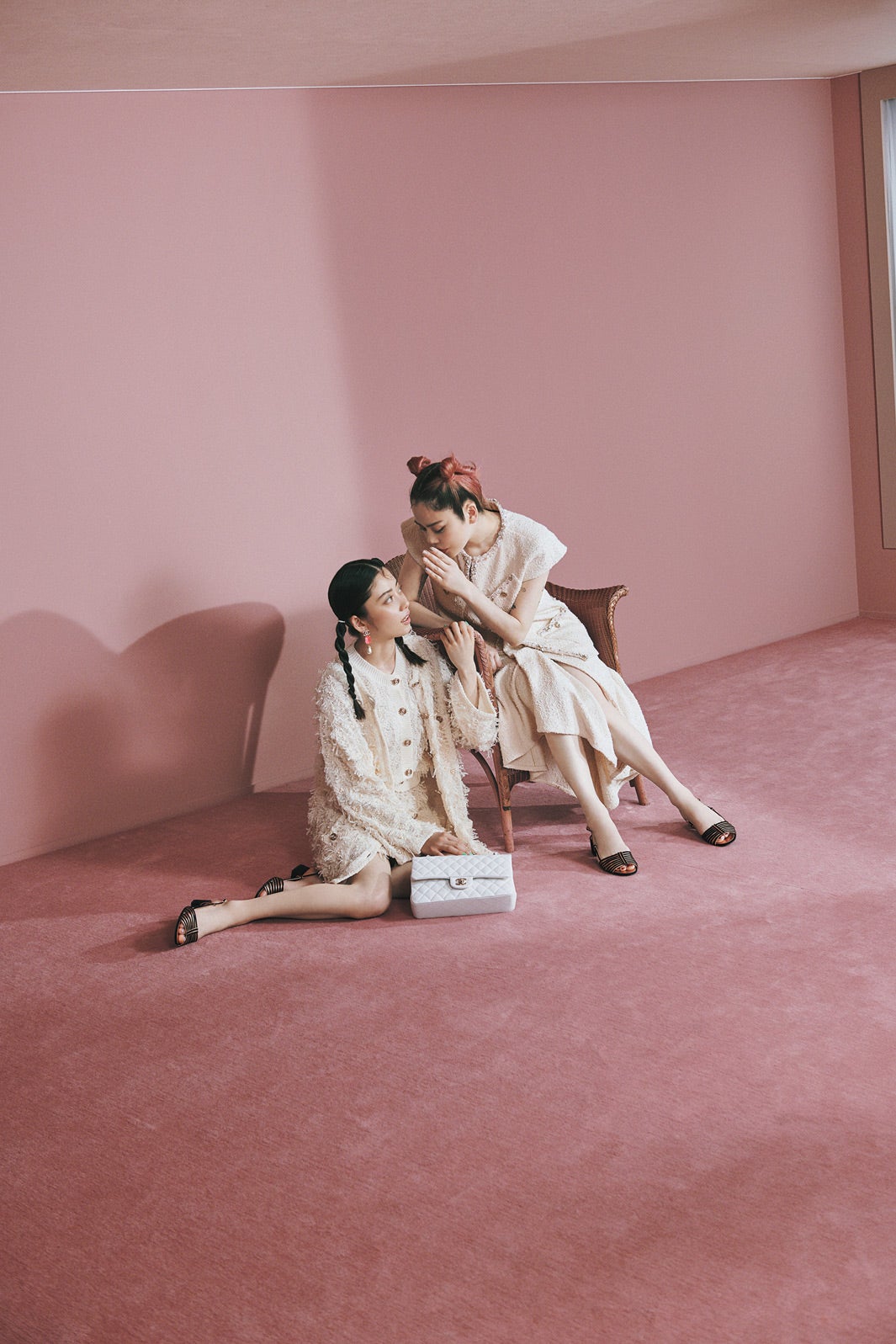 Chara＆SUMIRE／撮影：矢吹健巳（W）（提供写真）