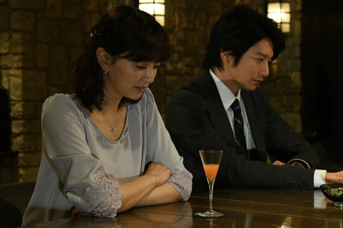 石橋杏奈、向井理/「きみが心に棲みついた」第4話より(C)TBS