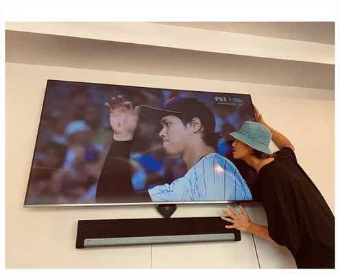 赤西仁、WBC日本優勝・大谷翔平選手と“まさかの2ショット”で祝福 投稿場所にも注目集まる「自宅かな?」