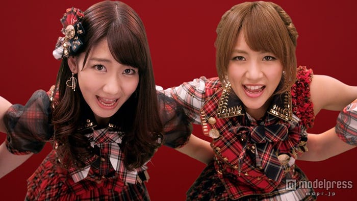 (左より)柏木由紀、高橋みなみ