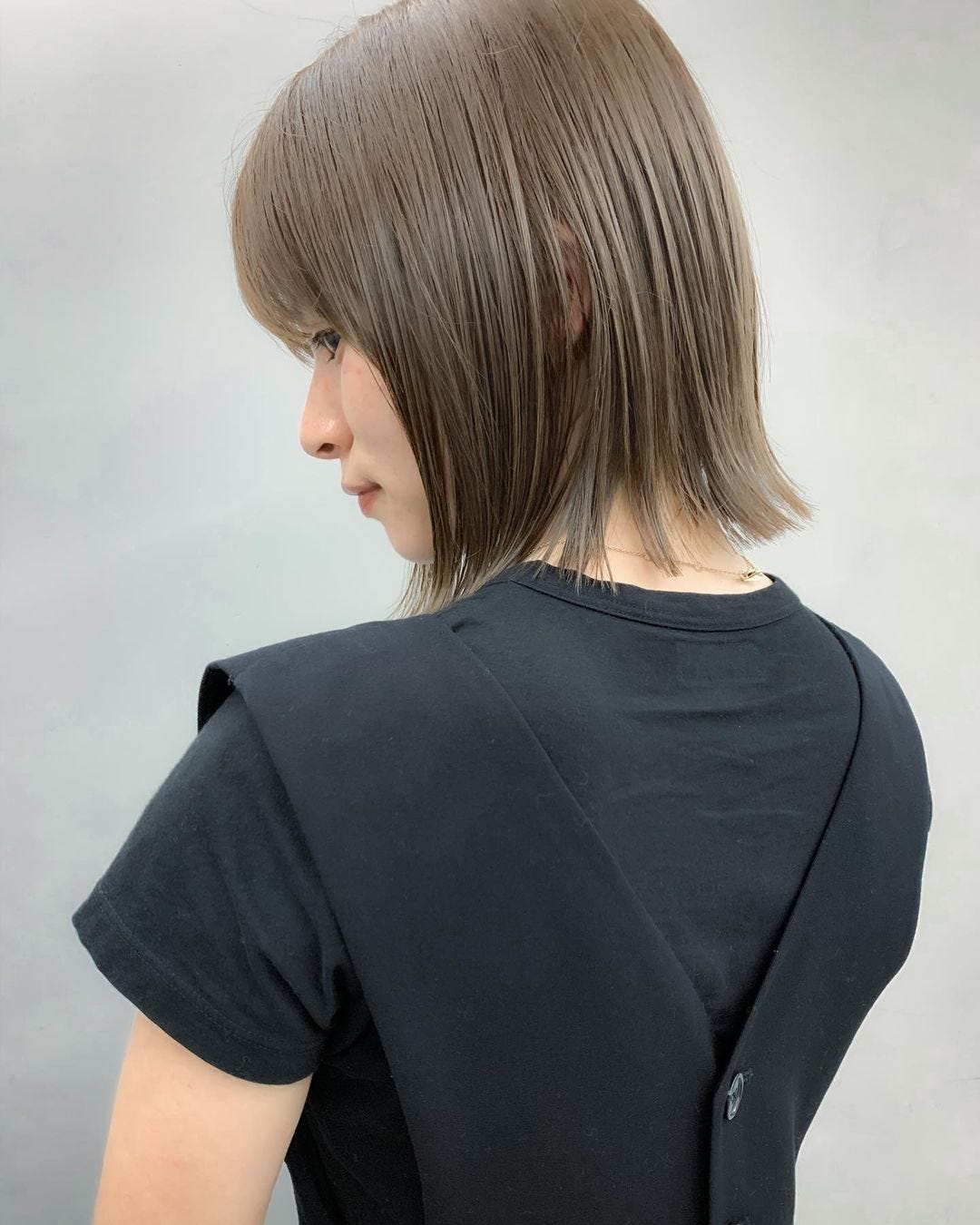 後ろ姿美人 秋も 切りっぱなしボブ が人気 モデルプレス