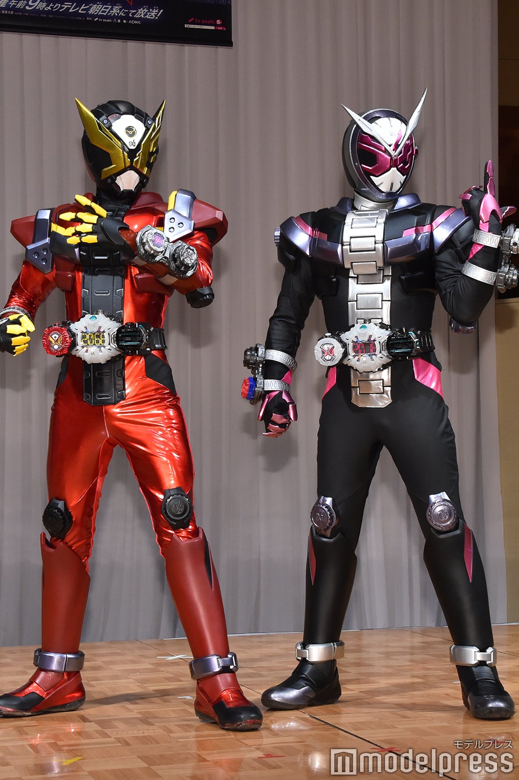 （C）モデルプレス