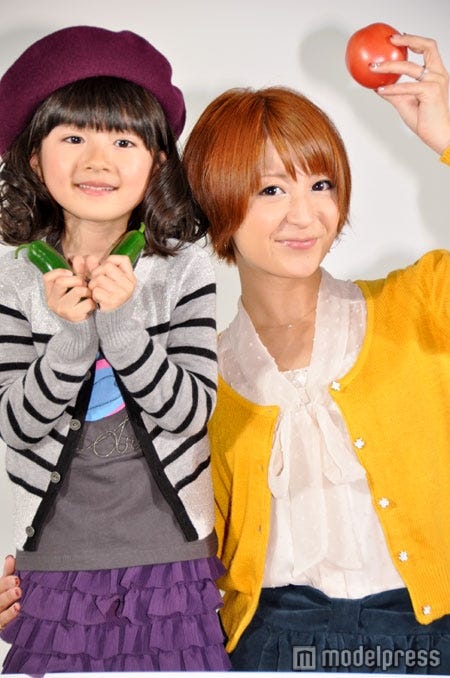 (左から)小林星蘭、矢口真里