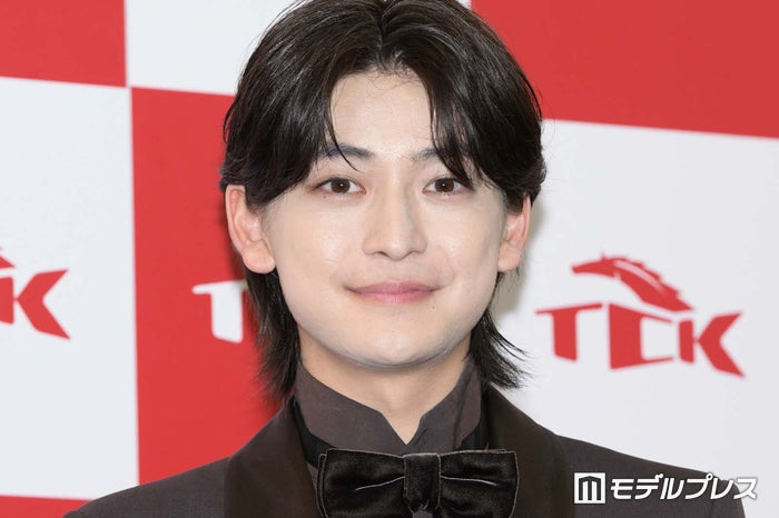 高橋文哉、初競馬で見事的中 前日に猛勉強「ハマると思います」