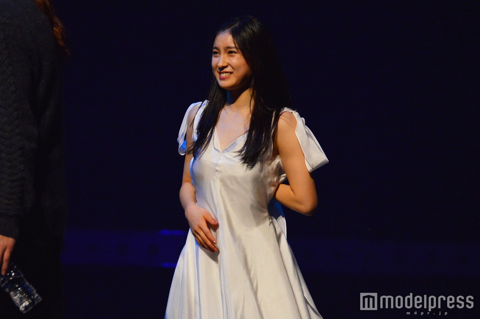 土屋太鳳 郷ひろみと3度抱き合う 入魂ダンスに歓声 紅白本番 モデルプレス 土屋太鳳 郷ひろみと3度抱き合う 入魂ダンスに歓声 紅白本番 モデルプレス