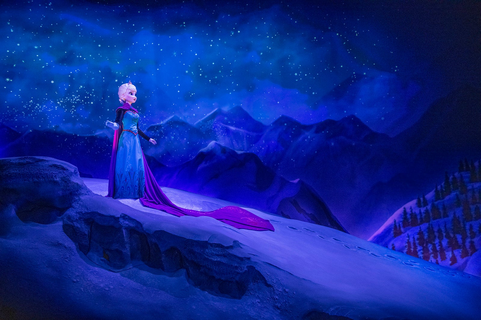 「フローズンキングダム」（C）Disney