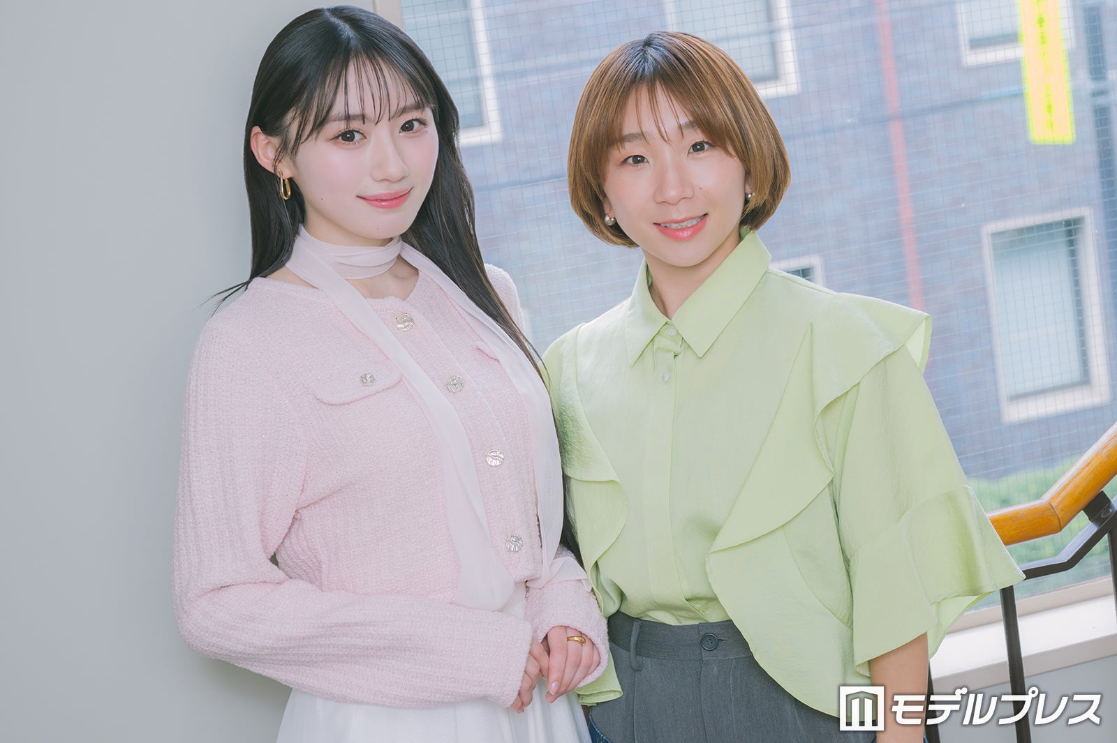 川崎桜、高橋成美（C）モデルプレス