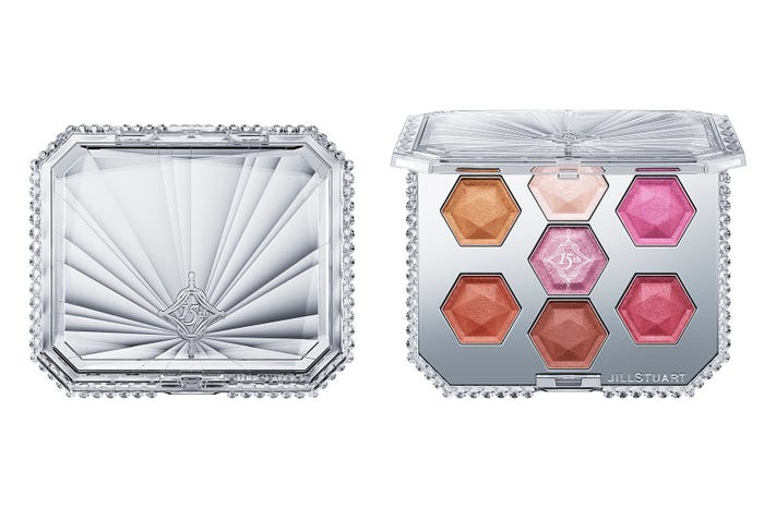 「15thアニバーサリー アイシャドウコンパクト」 (C)JILL STUART Beauty